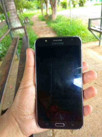 Samsung J7 Dual Sim Samsung J7 Dual Sim