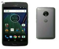 Moto G Plus 5. Nuevo.