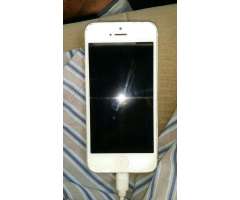 iPhone 5. Buen Estado. Negociable