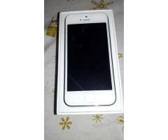 Se Vende iPhone 5, White 16 Gb