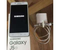 Samsung Galaxy J5 2016 por iPhone 6