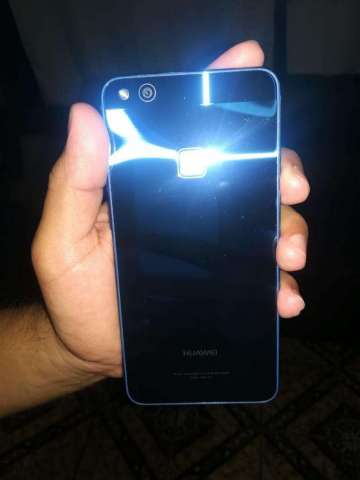 Huawei P10 Lite Huawei P10 Lite