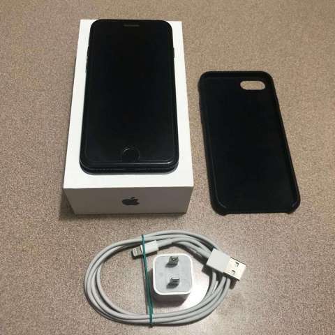 iPhone 7 128Gb iPhone 7 128Gb