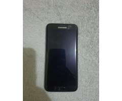 Vendo Samsung Galaxy S7 Edge.