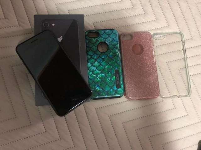 iPhone 8 iPhone 8
