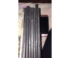Vendo iPhone 5 Y Play 2 con Controles