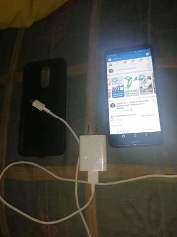 Huawei Mate 10 Lite Huawei Mate 10 Lite