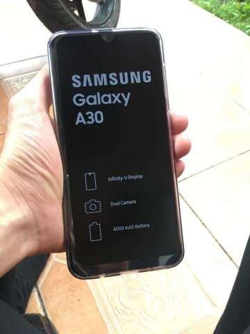 Samsung Galaxy A30 (Nuevo, con Garantía) Samsung Galaxy A30 (Nuevo, con Garantía)
