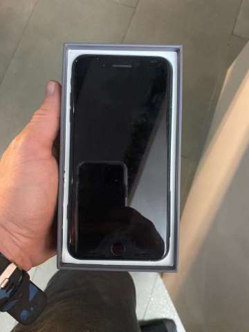 iPhone 8 Plus iPhone 8 Plus