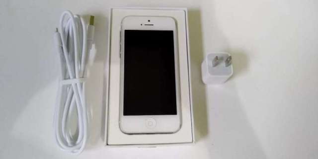 iPhone 5 32 Gb iPhone 5 32 Gb