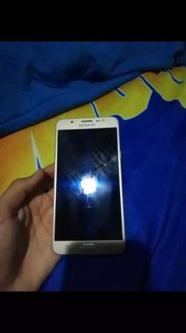 Se vende por falta de uso Samsung j7  Se escuchan ofertas